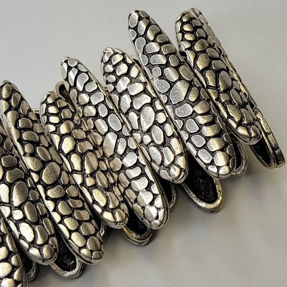 Unique Leopard Print Silver Stretch Bracelet Antique Silver Cuff Bracelet - Picture 5 of 14